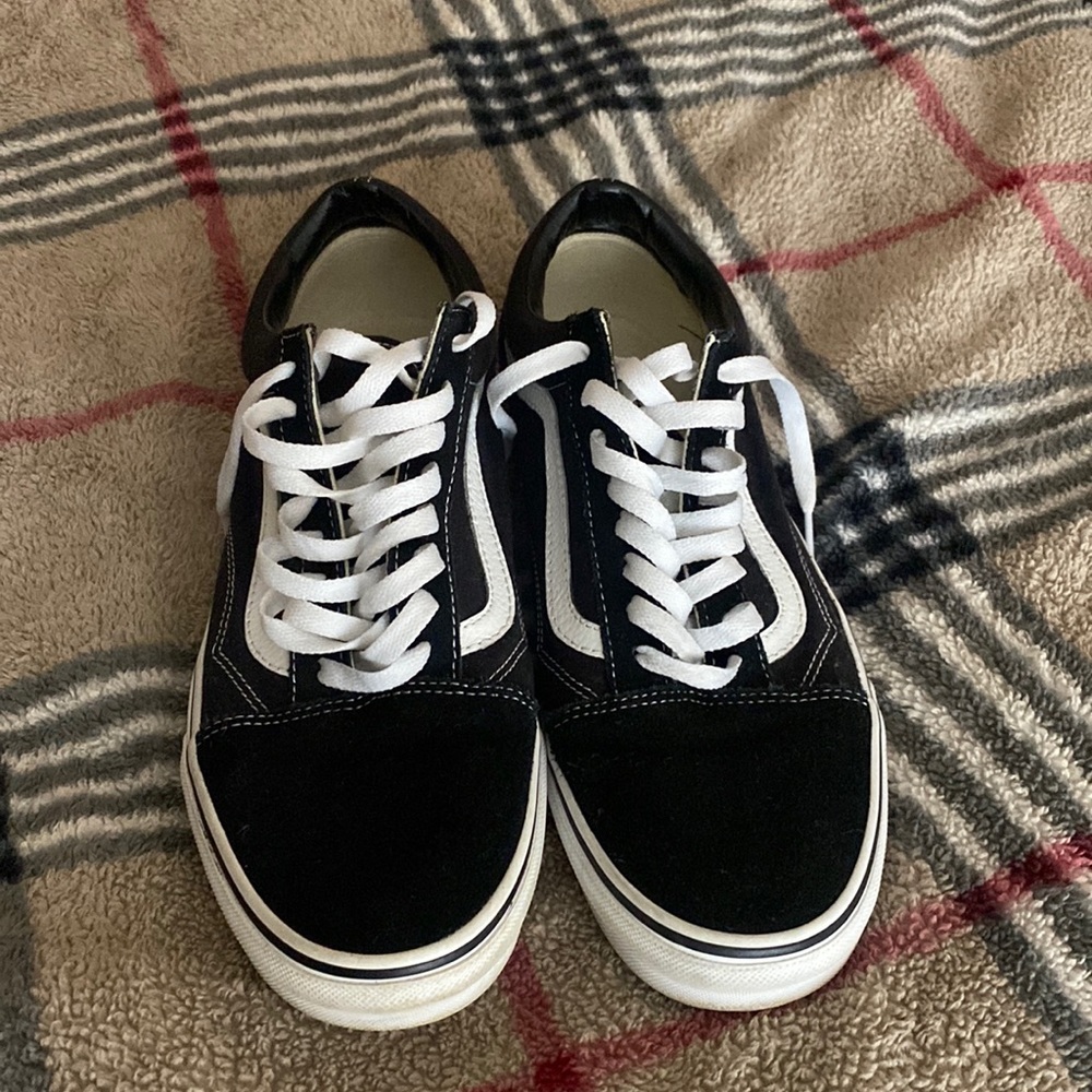 Black vans